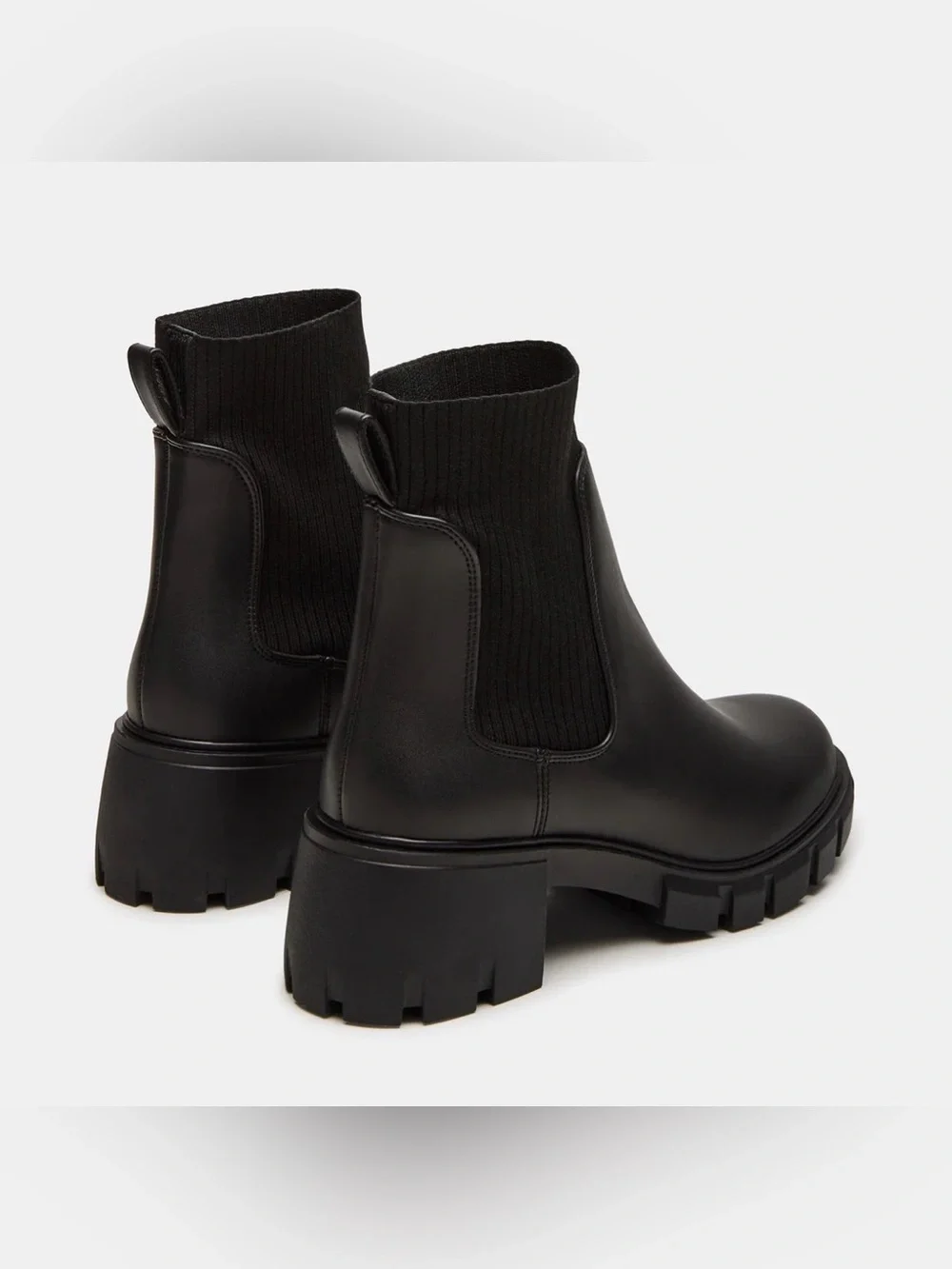NIB [Steve Madden] Hutch H20 Water Resistant Lug Ankle Boots Black Women’s 7.0